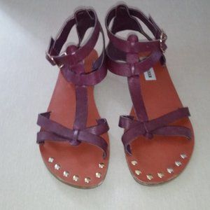 Steve Madden plum leather sandals